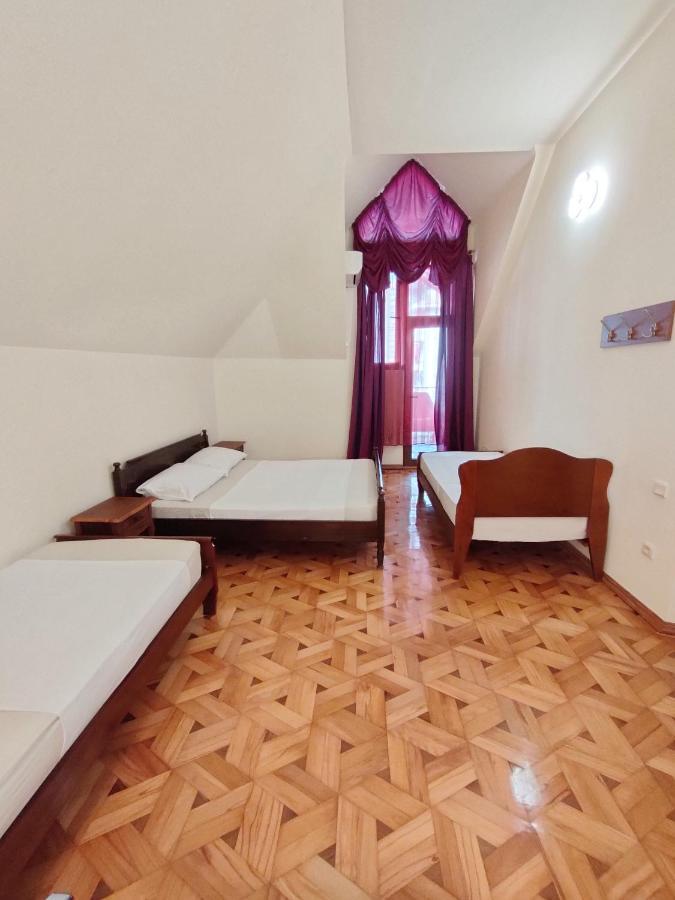 Batumi Sun Hostel Dış mekan fotoğraf